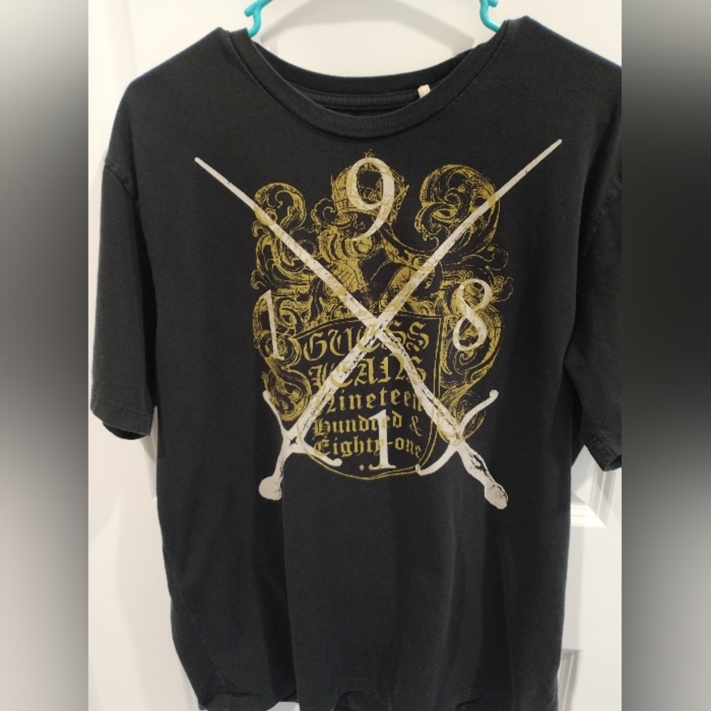 🌺🌺 Guess shirt 🌺🌺